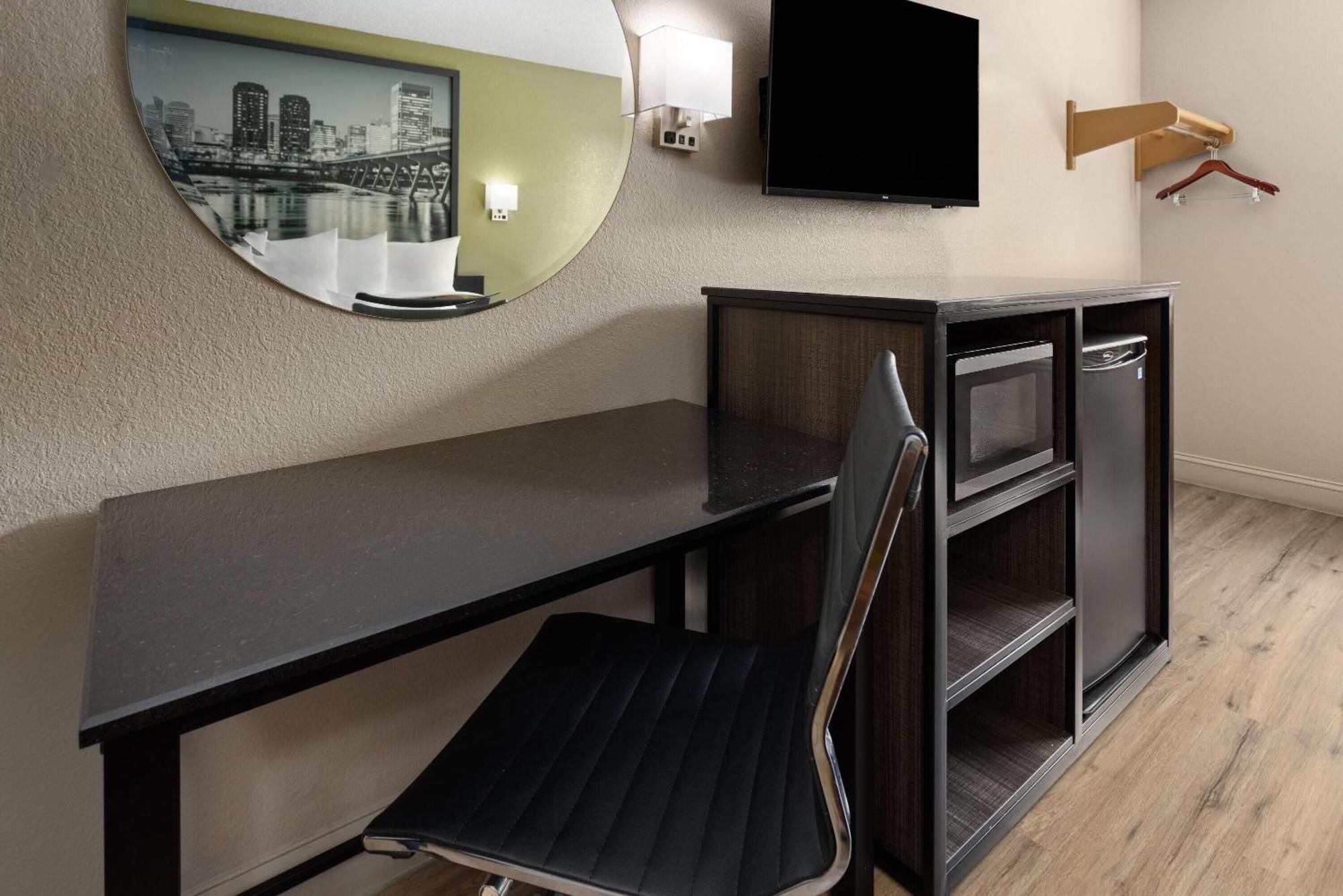 Super 8 By Wyndham Richmond Midlothian Turnpike Hotel Екстериор снимка