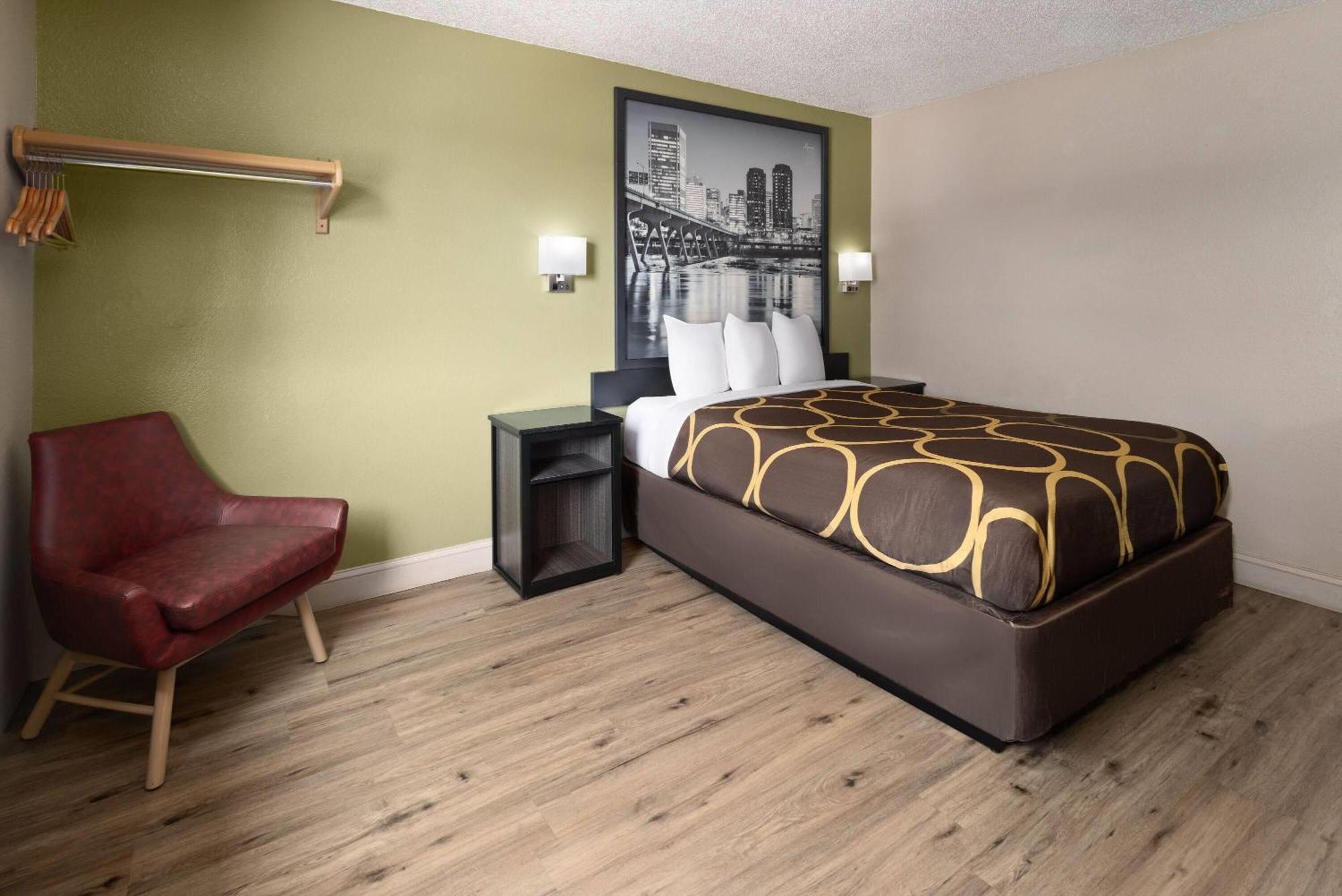 Super 8 By Wyndham Richmond Midlothian Turnpike Hotel Екстериор снимка