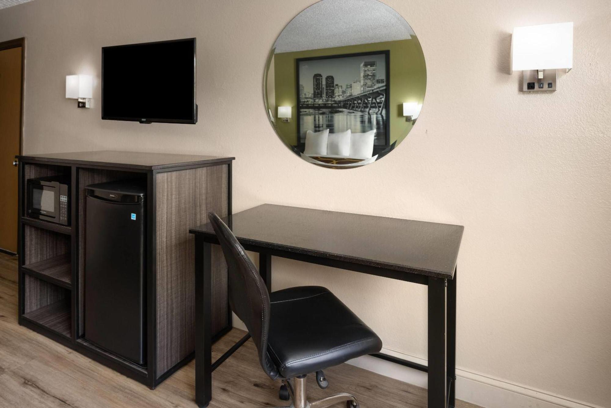 Super 8 By Wyndham Richmond Midlothian Turnpike Hotel Екстериор снимка